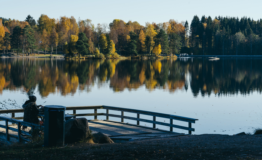 Brygge i innsjø naturbilder 2
